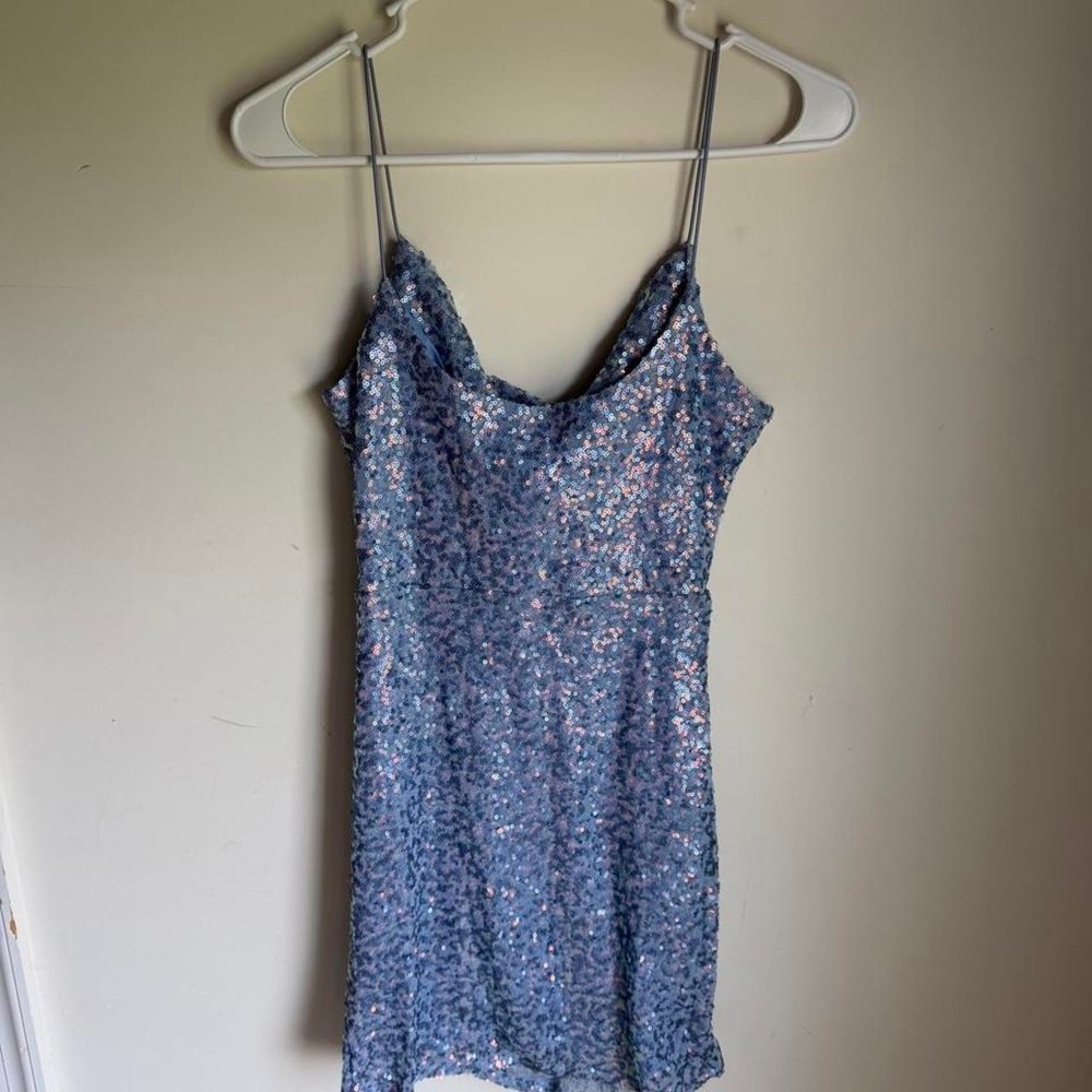 Windsor Iridescent Light Blue Sequin Spaghetti-Strap Mini Dress sz 7 0022 - Picture 6 of 8